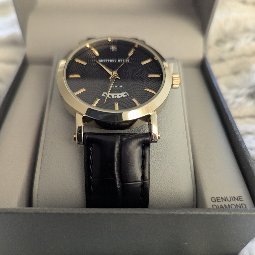 Geoffrey Beene Leather WATCHES... NEW - Picture 3 of 15